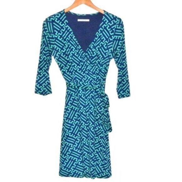 41 Hawthorn Renesme Jersey‎ Faux Wrap Dress Medium - Picture 4 of 14